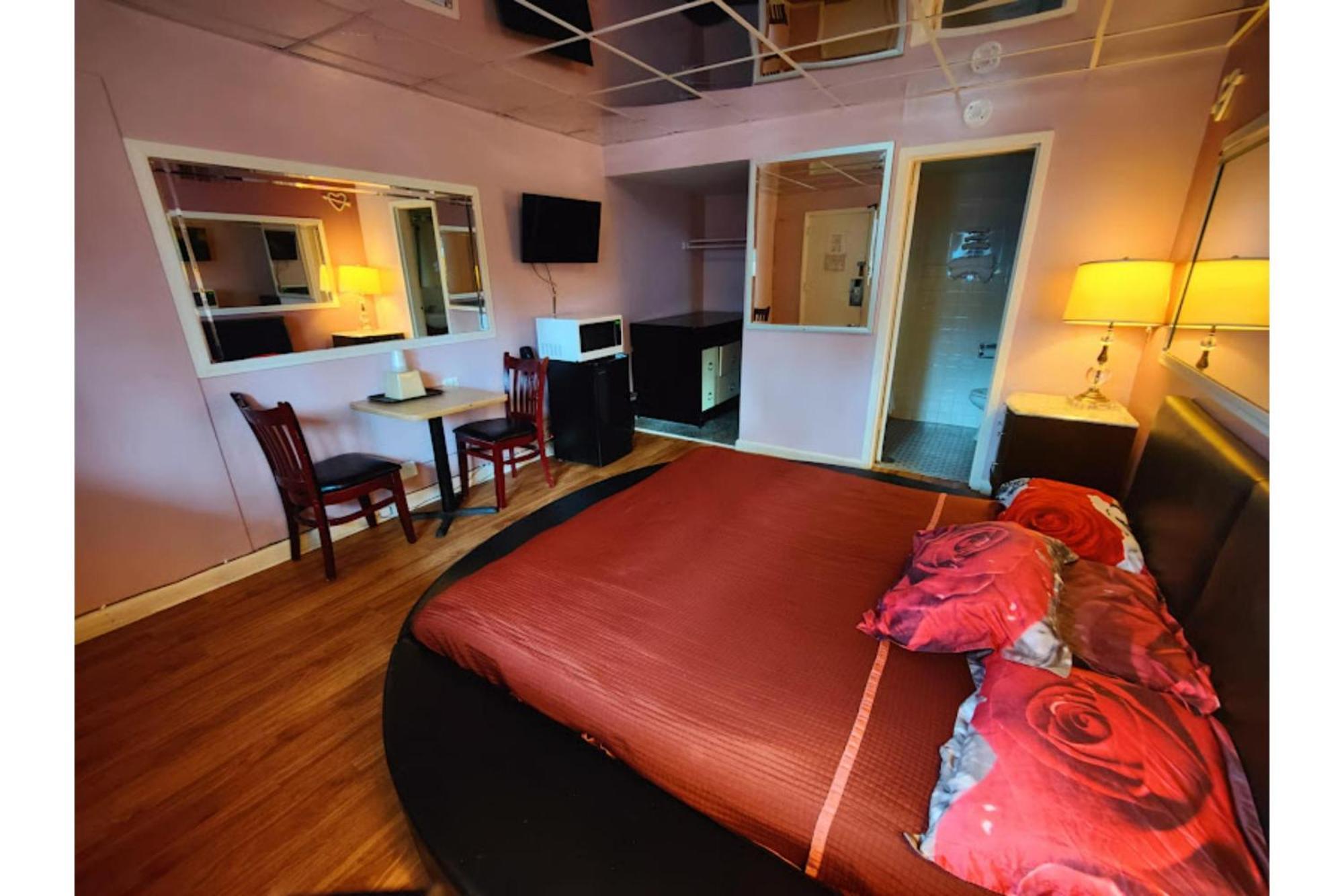 Oyo Hotel Edgebrook Chicago North Shore 外观 照片